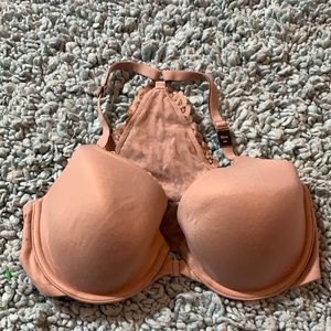 New Victoria Secrets bra with tags size 32DD